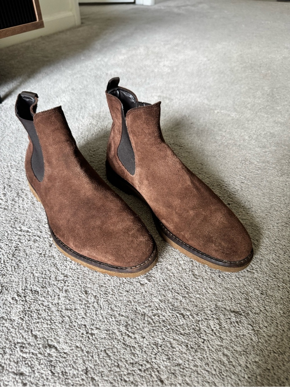 Zara Men's Dark Brown Suede Chelsea Boots